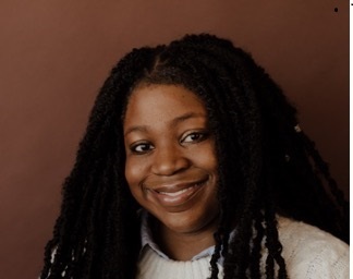 BrandiEfiomUWheadshot 4